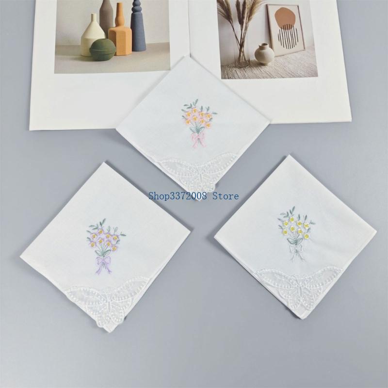 Colored Flower Embroidered Cot - Monogrammed Handkerchief 评论和价格