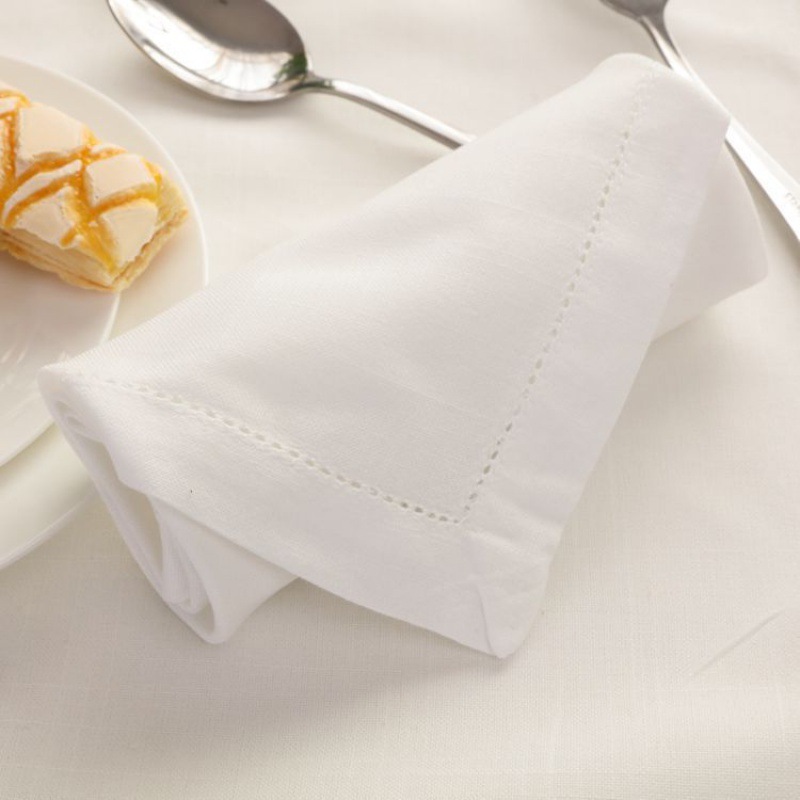 Luxury Square Napkin For Dinin - Monogrammed Handkerchief 评论和价格